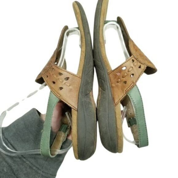 Cobb Hill Womens Leather Sandals Size 7M Green & Tan Strappy Thong Cushioned - Picture 10 of 11